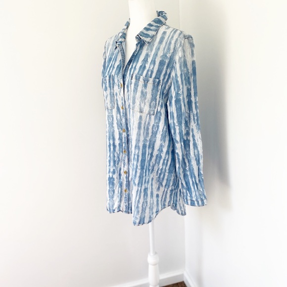 Soft Surroundings Tie Dye Chambray Tunic Shirt - Picture 3 of 8